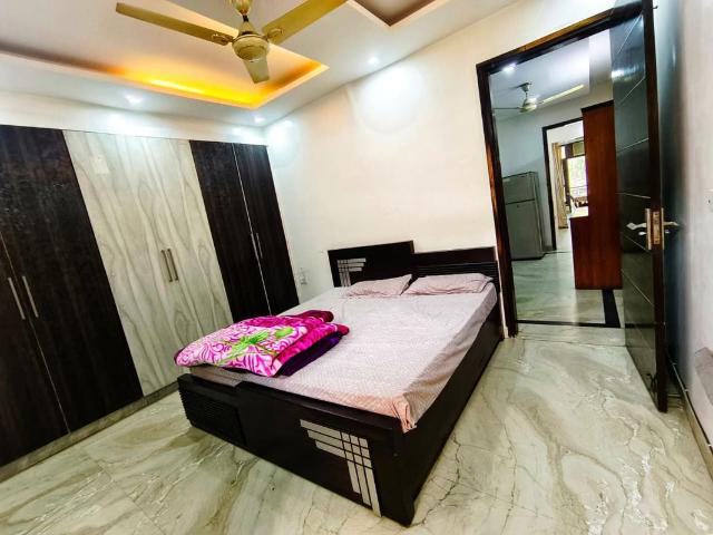 Rental | 1 BHK 316 Sq.Ft. Apartment in Om Tower