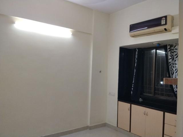 Rental | 1 BHK 370 Sq.Ft. Apartment in Dosti Estates