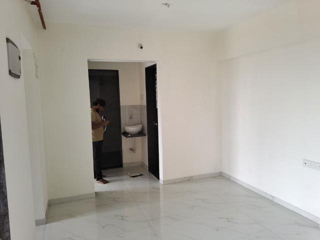 Rental | 1 BHK 370 Sq.Ft. Apartment in Metropolis Bayside