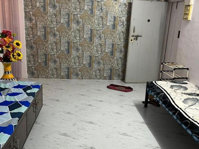 Rental | 1 BHK 380 Sq.Ft. Apartment in Krishna Towers Santacruz East
