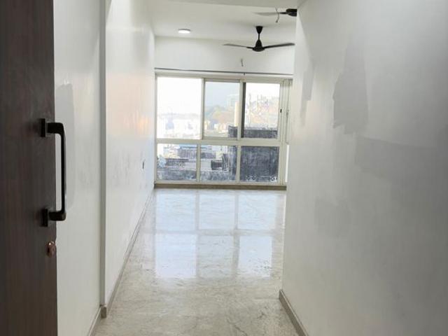 Rental | 1 BHK + 405 Sq.Ft. Apartment in Omkar Apartment Malad East