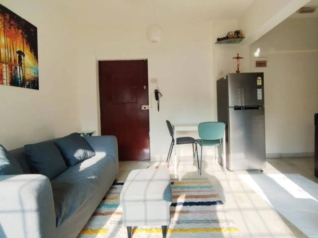 Rental | 1 BHK 400 Sq.Ft. Apartment in Aalap CHS