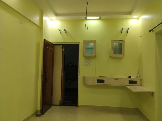 Rental | 1 BHK 400 Sq.Ft. Apartment in Dosti Estates