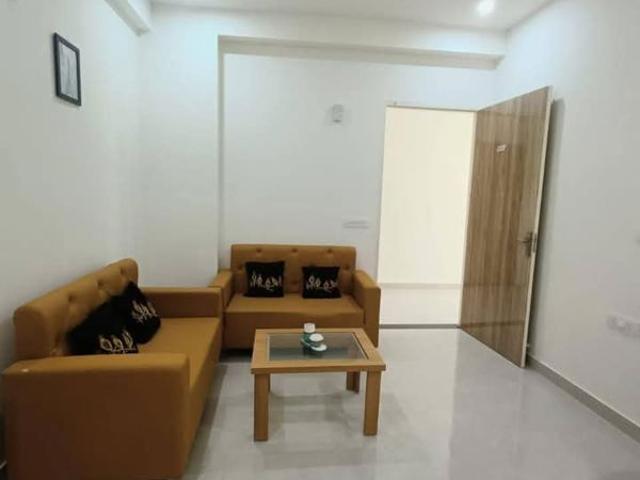 Rental | 1 BHK 400 Sq.Ft. Apartment in Freedom Fighters Enclave