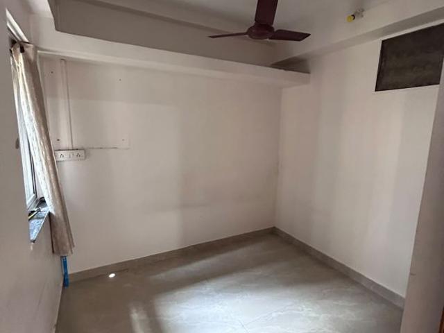 Rental | 1 BHK + 400 Sq.Ft. Apartment in Ghatkopar East