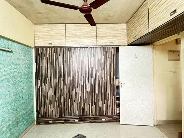 Rental | 1 BHK 400 Sq.Ft. Apartment in Green Hills