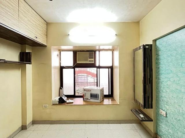 Rental | 1 BHK 400 Sq.Ft. Apartment in Green Hills