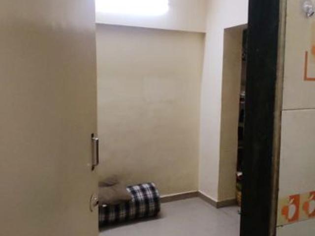 Rental | 1 BHK + 400 Sq.Ft. Apartment in Kurla West