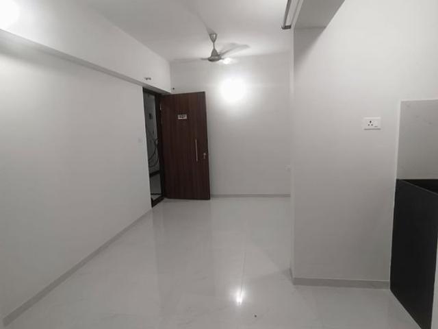 Rental | 1 BHK 400 Sq.Ft. Apartment in Runwal Gardens