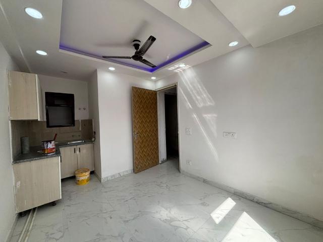 Rental | 1 BHK + 400 Sq.Ft. Apartment in Saket