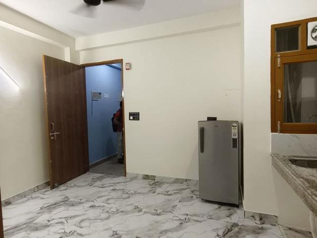 Rental | 1 BHK + 400 Sq.Ft. Apartment in Saket