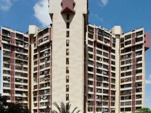 Rental | 1 BHK + 400 Sq.Ft. Apartment in Shraddha Apartments Malad East