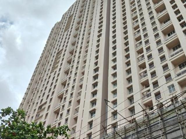 Rental | 1 BHK + 400 Sq.Ft. Apartment in Srushti Complex Mumbai