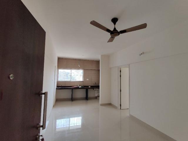 Rental | 1 BHK 420 Sq.Ft. Apartment in Gera Shrishti