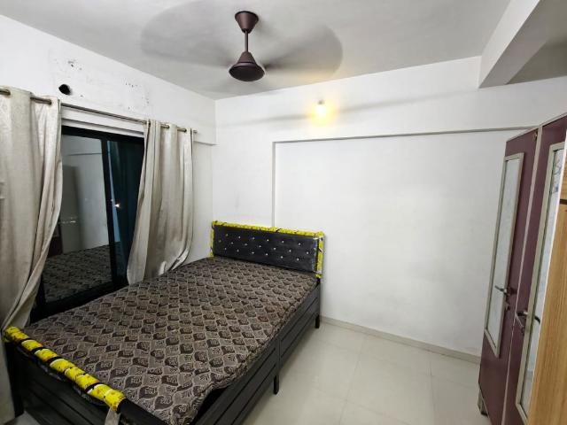 Rental | 1 BHK + 435 Sq.Ft. Apartment in Dynamic Crest