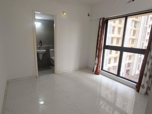 Rental | 1 BHK 437 Sq.Ft. Apartment in Runwal Gardens