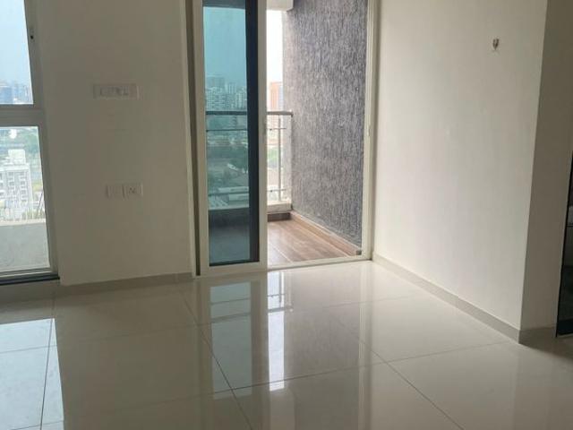 Rental | 1 BHK 455 Sq.Ft. Apartment in Paranjape Trident Towers