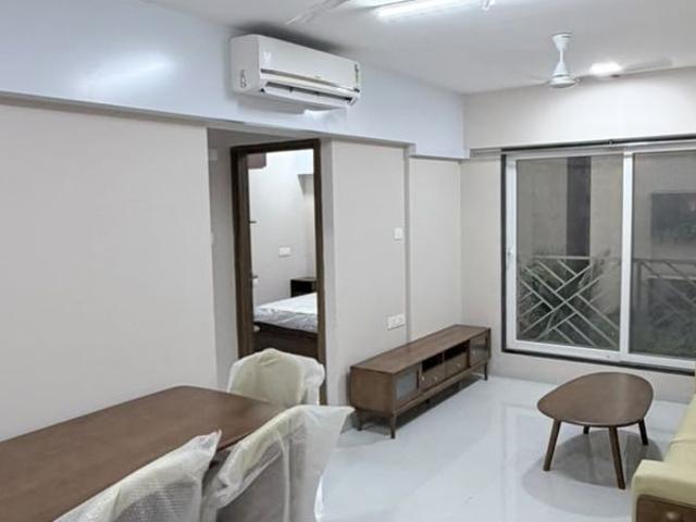 Rental | 1 BHK 450 Sq.Ft. Apartment in Vithaldas Nagar