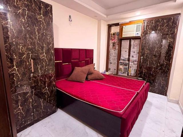 Rental | 1 BHK 450 Sq.Ft. Apartment in Freedom Fighters Enclave