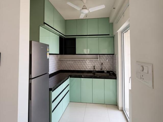Rental | 1 BHK + 450 Sq.Ft. Apartment in Godrej Green Cove