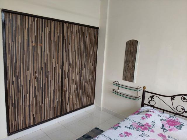 Rental | 1 BHK 450 Sq.Ft. Apartment in Kasarvadavali
