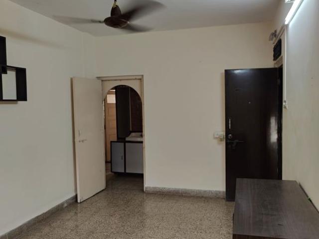 Rental | 1 BHK + 450 Sq.Ft. Apartment in Kurla West