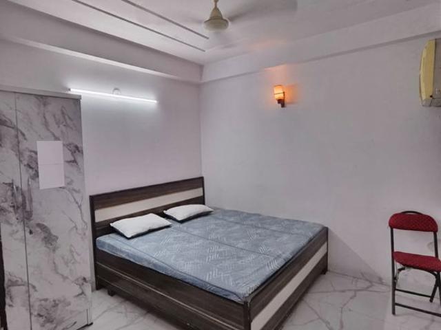 Rental | 1 BHK + 450 Sq.Ft. Apartment in Panchsheel Vihar
