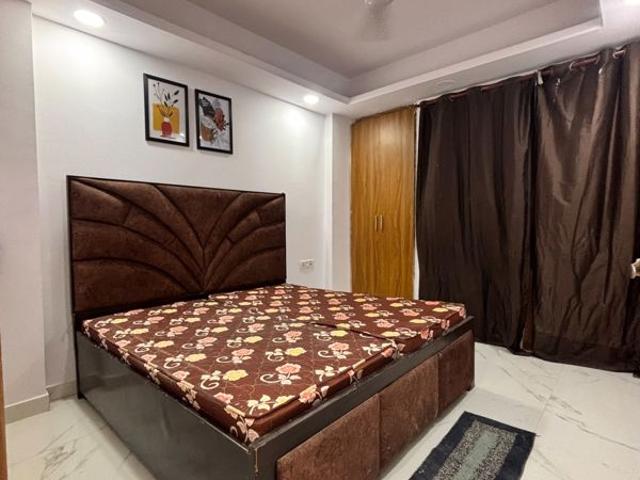 Rental | 1 BHK + 450 Sq.Ft. Apartment in Saket