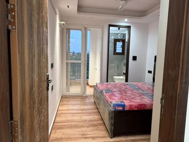 Rental | 1 BHK + 450 Sq.Ft. Apartment in Saket
