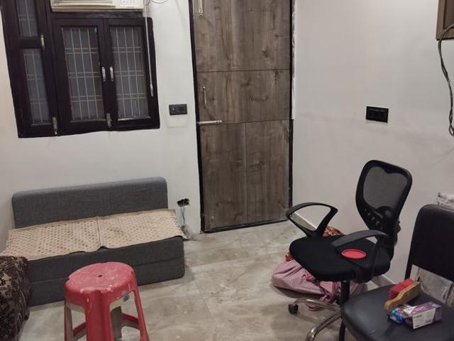 Rental | 1 BHK + 450 Sq.Ft. Apartment in Sector 14 Dwarka