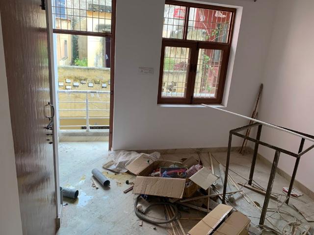 Rental | 1 BHK + 450 Sq.Ft. Independent House in Sarita Vihar