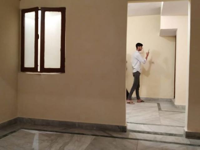 Rental | 1 BHK + 450 Sq.Ft. Independent House in Sarita Vihar
