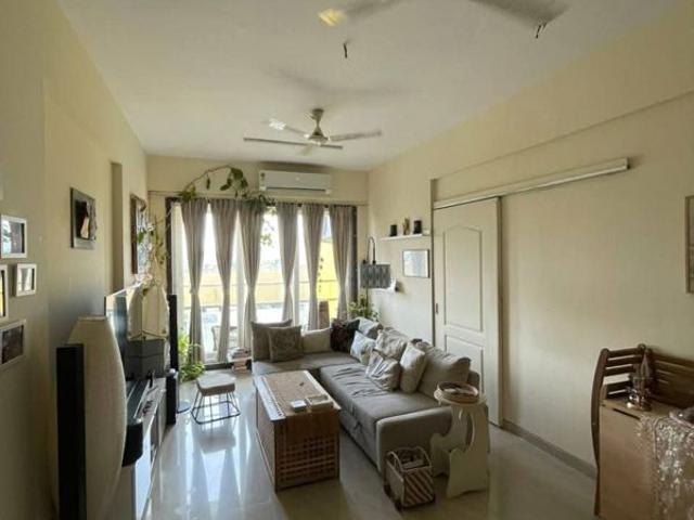 Rental | 1 BHK + 500 Sq.Ft. Apartment in Abhishek Apartment Andheri West