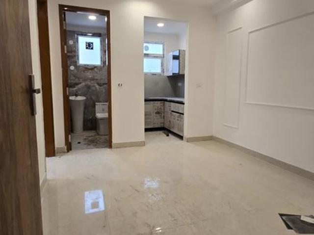 Rental | 1 BHK + 500 Sq.Ft. Apartment in Chattarpur