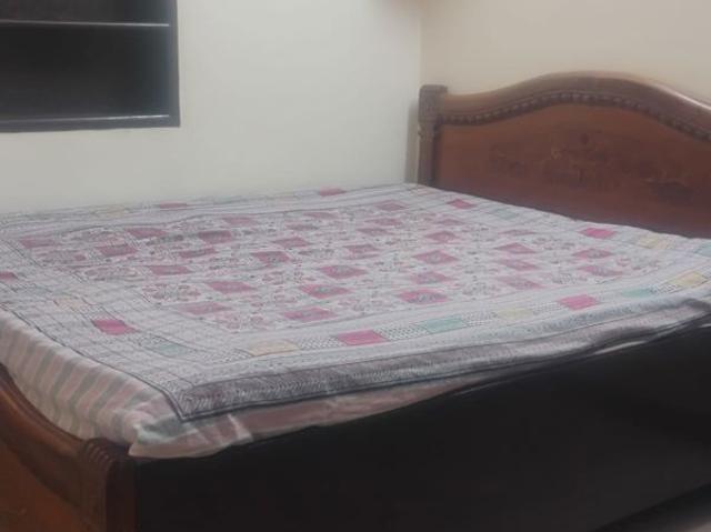 Rental | 1 BHK + 500 Sq.Ft. Apartment in Dilshad Garden
