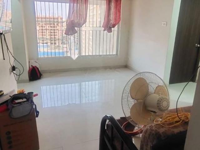 Rental | 1 BHK 500 Sq.Ft. Apartment in Goel Ganga New Town