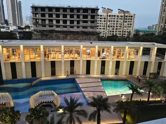 Rental | 1 BHK + 500 Sq.Ft. Apartment in Indiabulls One Indiabulls