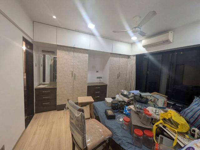 Rental | 1 BHK + 500 Sq.Ft. Apartment in Juhu