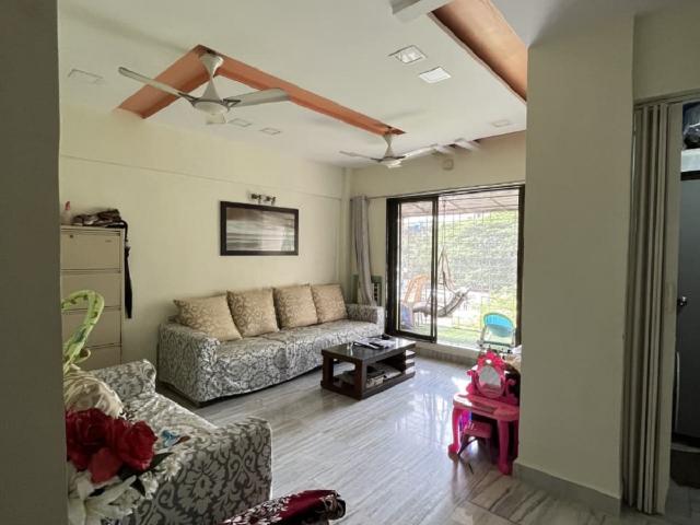 Rental | 1 BHK + 500 Sq.Ft. Apartment in Juhu