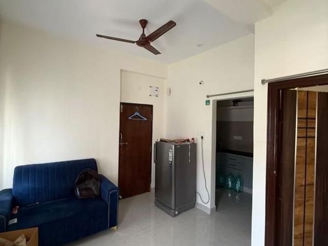 Rental | 1 BHK 500 Sq.Ft. Apartment in Kondapur