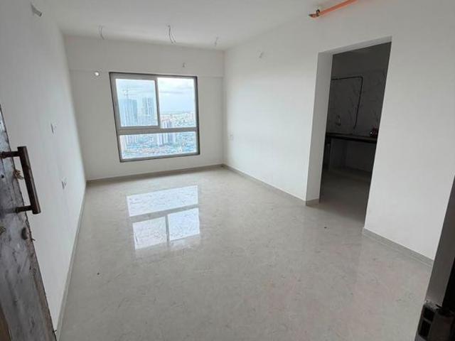 Rental | 1 BHK 500 Sq.Ft. Apartment in Malad Apartment