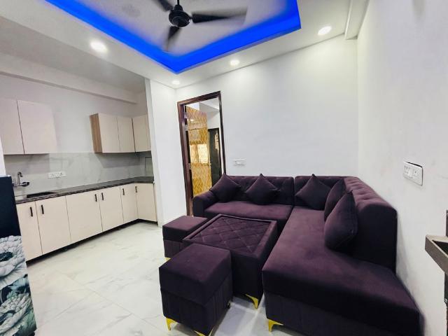 Rental | 1 BHK + 500 Sq.Ft. Apartment in Saket