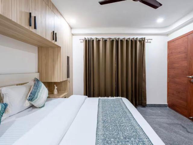 Rental | 1 BHK + 500 Sq.Ft. Independent House in Mall Fifty One
