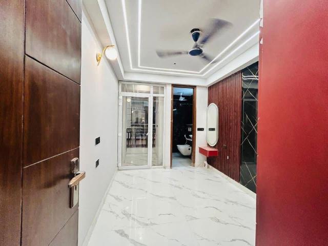 Rental | 1 BHK + 500 Sq.Ft. Independent House in Saket