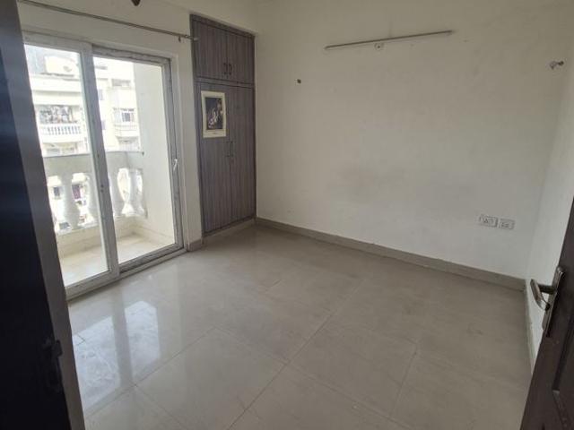 Rental | 1 BHK 525 Sq.Ft. Apartment in Nimbus The Hyde park