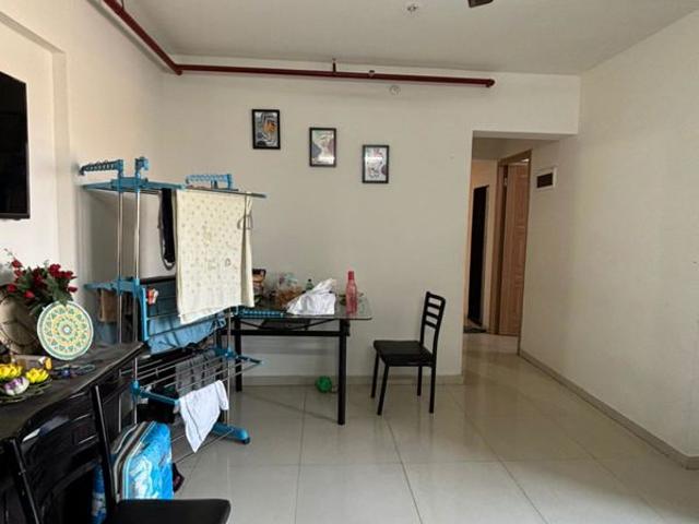 Rental | 1 BHK + 525 Sq.Ft. Apartment in Runwal Gardens