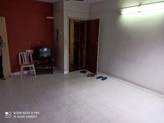 Rental | 1 BHK 529 Sq.Ft. Apartment in Alkapuri Society