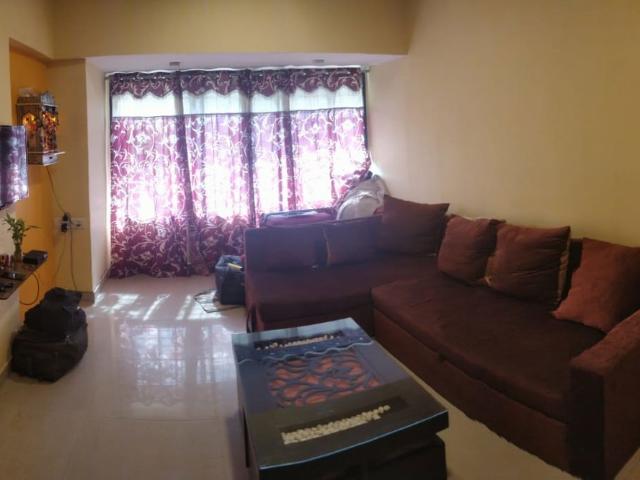 Rental | 1 BHK 535 Sq.Ft. Apartment in Royal Palms