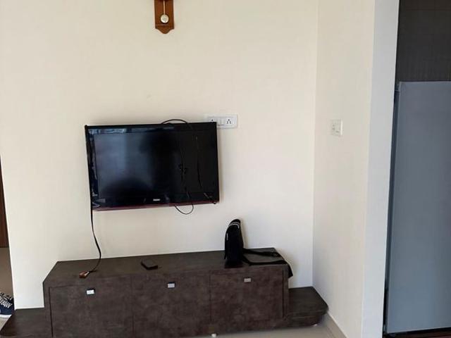 Rental | 1 BHK 554 Sq.Ft. Apartment in Amanora Adreno Towers
