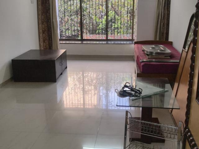 Rental | 1 BHK 550 Sq.Ft. Apartment in Tolaram Building